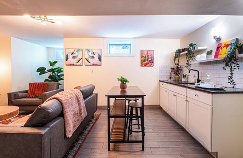 Neponset - Port Norfolk Apartment | Adams Village 6-Bed Apt: City Perks, Suburban Vibe