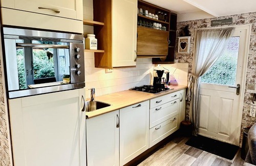 Krachtighuizen House | aday - Cozy cottage with terrace