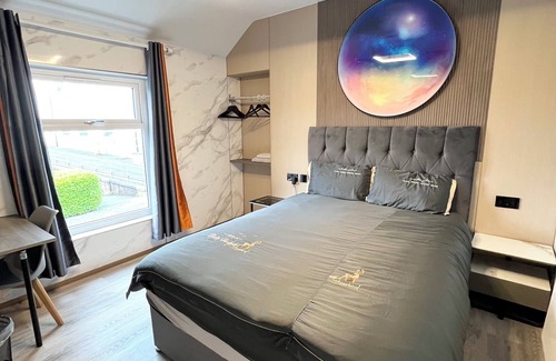 Pembroke Dock Bed & Breakfast | Addison's Adorable Abode