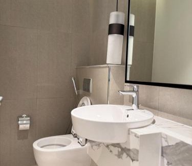 Sharm Apartment | Address Beach Resort Fujairah Apartment by Blue World - 4