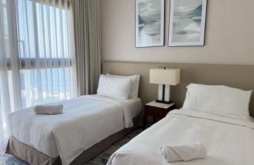 Sharm Apartment | Address Beach Resort Fujairah Apartment by Blue World - 4
