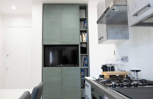 Borgo-Sanzio Apartment | Adelina House | Quiet and Central Flat near University and Subway