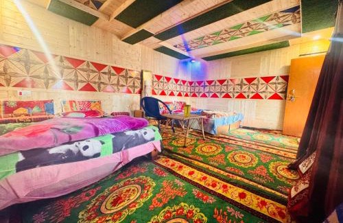 Srinagar House | Adil Paying Guest house Tangmarg,Gulmarg