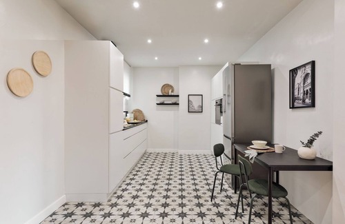 El Putget i Farro Apartment | Adile - 4 bedrooms and balcony in El Putxet