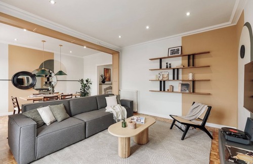 El Putget i Farro Apartment | Adile - 4 bedrooms and balcony in El Putxet