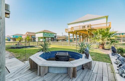 Crystal Beach House | Adios Beachachos