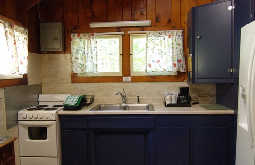 Lake George Cabin | Adirondack Cabin at Cramer's Point Lake George w/lake access sleeps 5-6