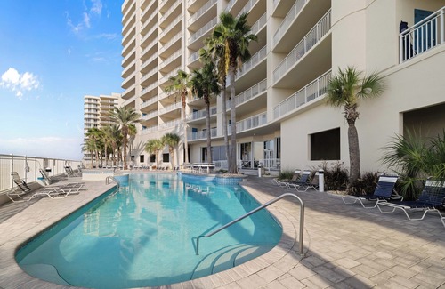 Orange Beach Condo | Admiral's Quarters 1407 by Liquid Life