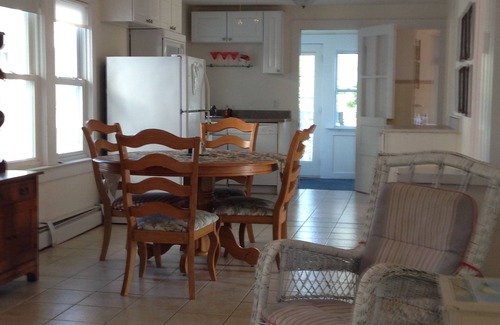 Ortley Beach House | Adorable 3 Bedroom Lower Unit 1/2 Block from Ocean - 21 L Street