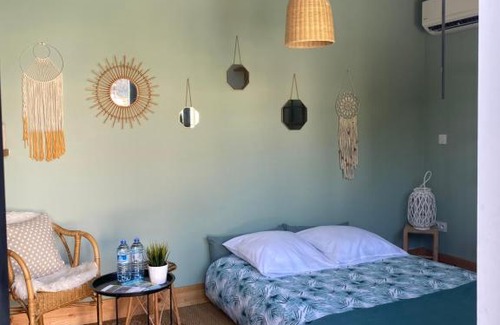 Beziers House | Adorable chambre vue sur piscine