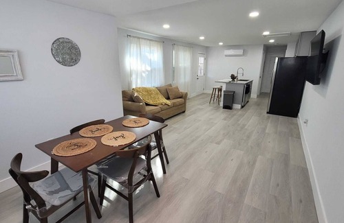 St. Petersburg - Clearwater Apartment | Adorable New Remodel Cozy E Guesthouse to Stay