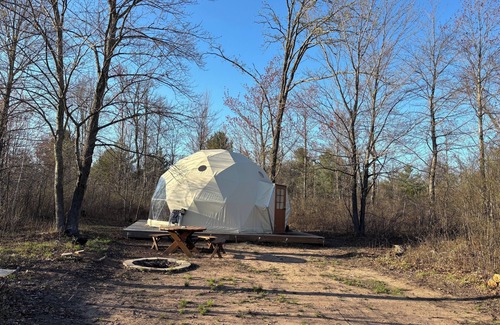 Siren Cottage | Adorable, private GeoDesic Dome in Siren