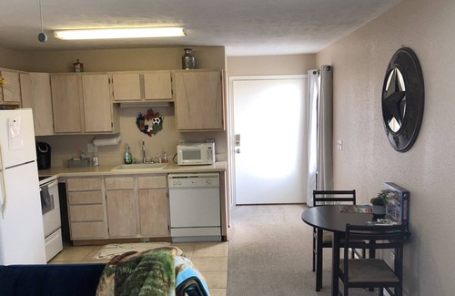 Barrett Apartment | Adorable Studio Apartment