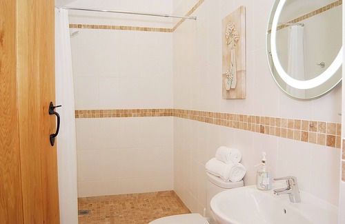 Weston-super-Mare Cottage | Adults only Lakeside Barns, Holiday Cottages