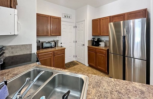 Donnelly House | Adventure awaits at nearby Lake Cascade & Tamarack