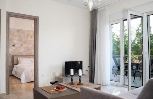 Haniotis Apartment | Aegean Sea Breeze Apartments