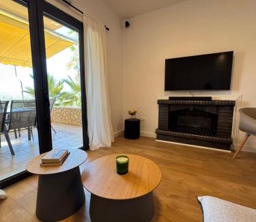 Ayioi Asomatoi House | Aegina Horizon Stonehouse No I