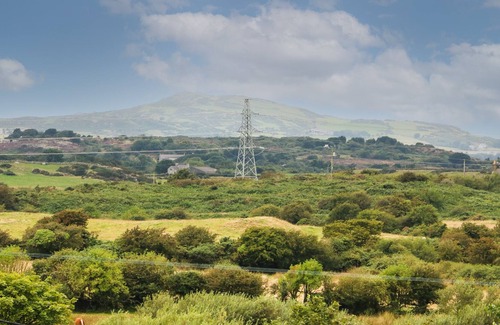 Amlwch Cottage | AEL Y BRYN, family friendly, character holiday cottage in Carreglefn
