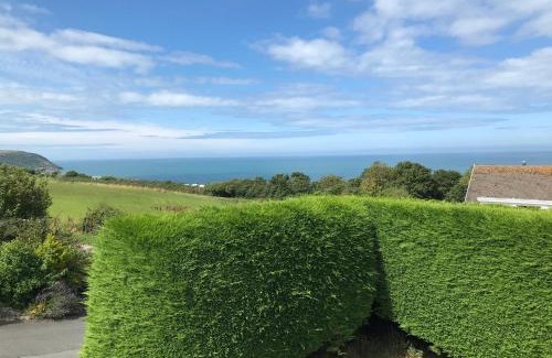 Tan-y-groes House | Aelwyd Y Don
