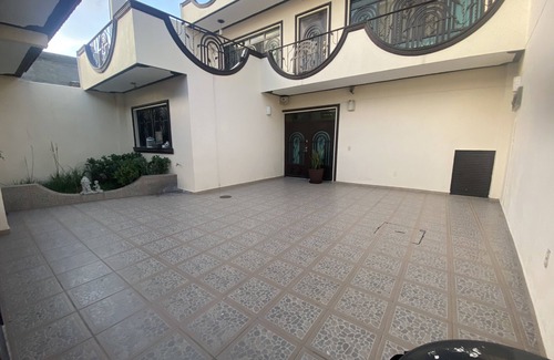 Minerales House | AERO-GDL RESIDENCE