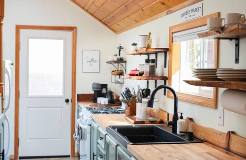 Wrightwood Cabin | Aery Pines|1 Block to Village, Pets OK, EV Charge