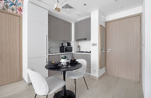 Dubai Apartment | Aesthetic 1BR Apt with City View