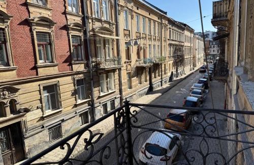 Lviv City Center Apartment | Aesthetic Apartment Near Main Square