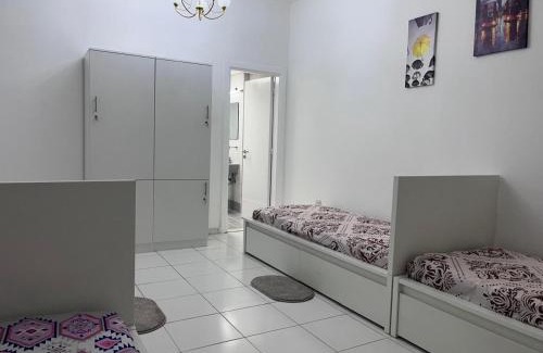 Al Mankhool Bed & Breakfast | Afaf building