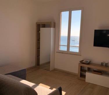 Finale Ligure Apartment | Affacciati al mare