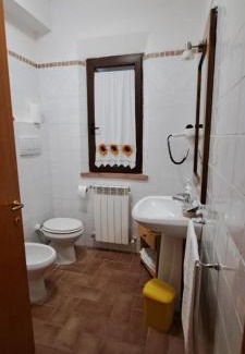 Gallina House | Affittacamere ALBA FIORITA