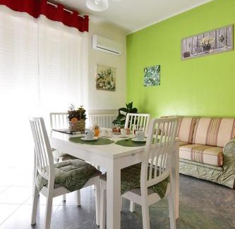 Torrile House | Affitti turistici: OASI FELICE