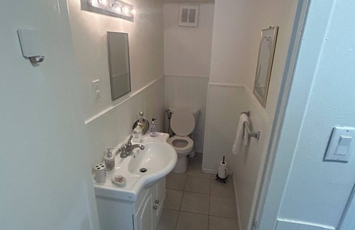 Kitchener House | Affordable apartment in central KW