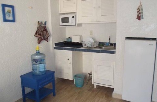 Zona Hotelera Apartment | Affordable BeachFront Studio