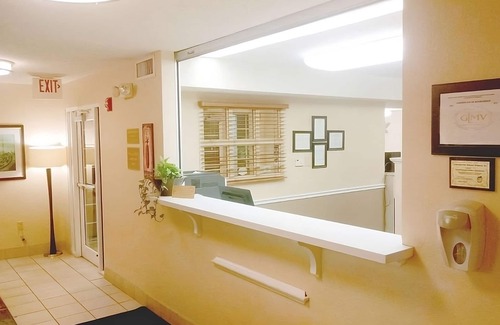 Libertyville House | Affordable & Convenient: 4 Cozy Suites w/Full Kitchen, BBQ & Pet-Friendly
