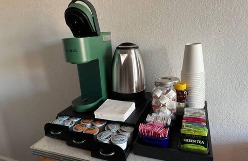 Drexel Heights Apartment | Affordable cozy 1 br spot- a/c, hiking & fireplace