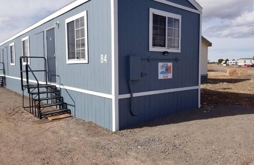 Valle Cabin | Affordable Getaway Sleeps 8 near Grand Canyon