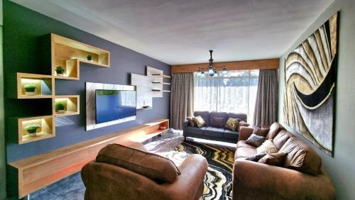 Krugersdorp Apartment | Affordable Hyswan Family Guesthouse