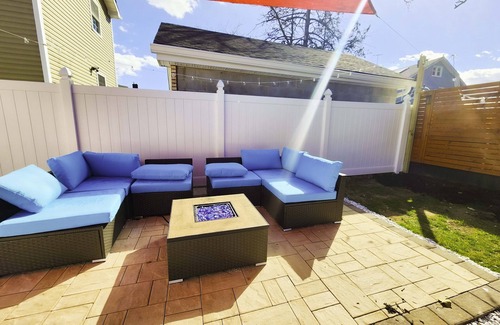 Queens House | Affordable luxury in NYC 10 mins from JFK.
