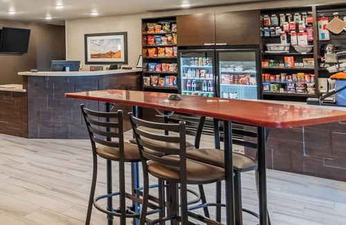 Tucson House | Affordable Room with Full Kitchen for Extended Stay Comfort, Pet-Friendly