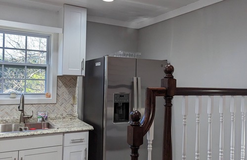 Tiger House | Affordable Rustic Modern Family Home-5 minutes to Town!