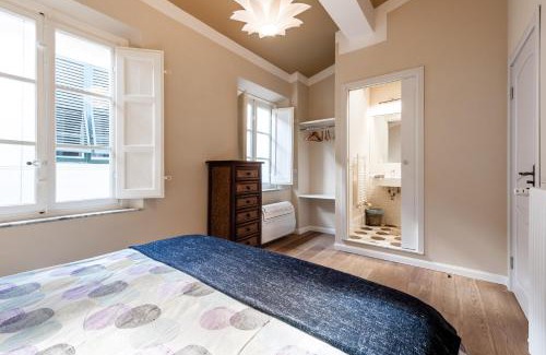Lucca Historical Center Apartment | Affordable suite with a view - Heart of Lucca, 2 baths, 3 SmartTV