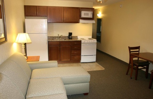 Augusta Hotel | Affordable Suites Augusta