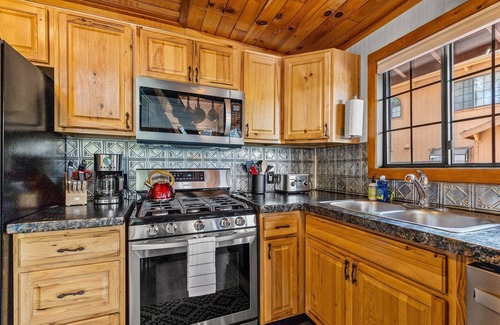 Kachina Village Cabin | Aframe*Hiking Trails*Grill*AlFresco Dine*Fireplace