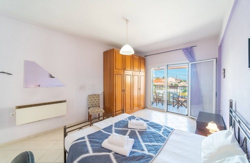 Molos Apartment | "Afrodite Lefkimmi Apartment 1" with Balcony & Wi-Fi