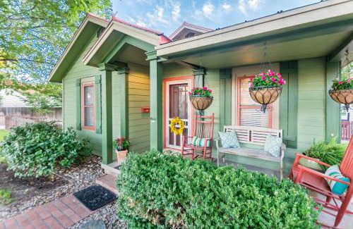 Fredericksburg House | Agape Front Cottage