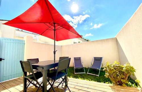 La Flotte Apartment | AGATHE Bel appartement avec piscine