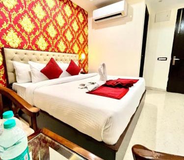 Zirakpur Hotel | Aggarwal Guest House