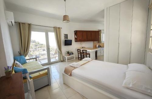 Ioulida Apartment | Aggelos & Melina studios - Enjoy sunset from Melina