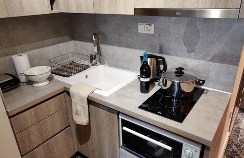 Thessaloniki City Centre Apartment | AGIAS SOFIAS STREET LUXURIOUS STUDIO