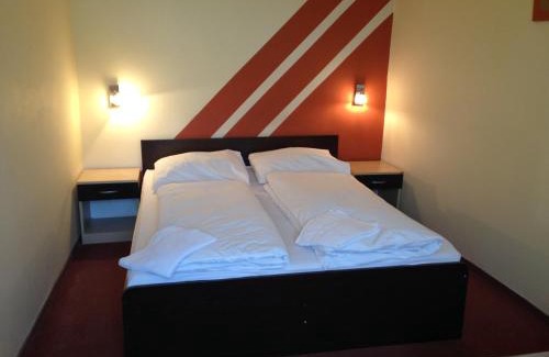 Pecs Hotel | Agoston